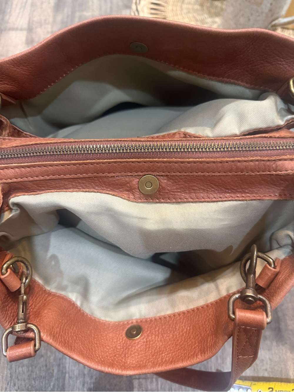 American Leather Co. Women's Brown Leather Shoulder Bag - Picture 5 of 9